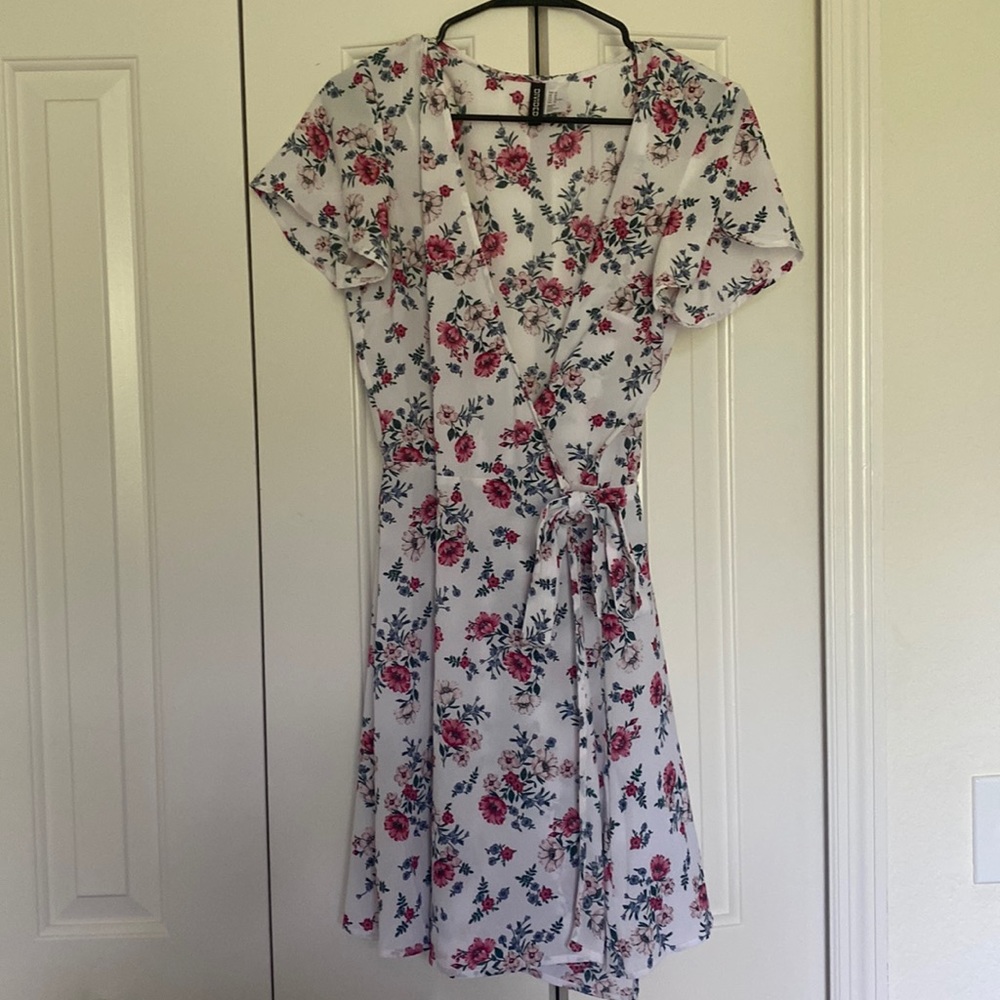 Floral H&M wrap dress